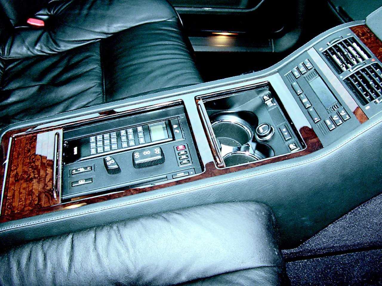 Bmw 7 серия: поколения, кузова по годам, история модели и года выпуска, рестайлинг, характеристики, габариты, фото - carsweek