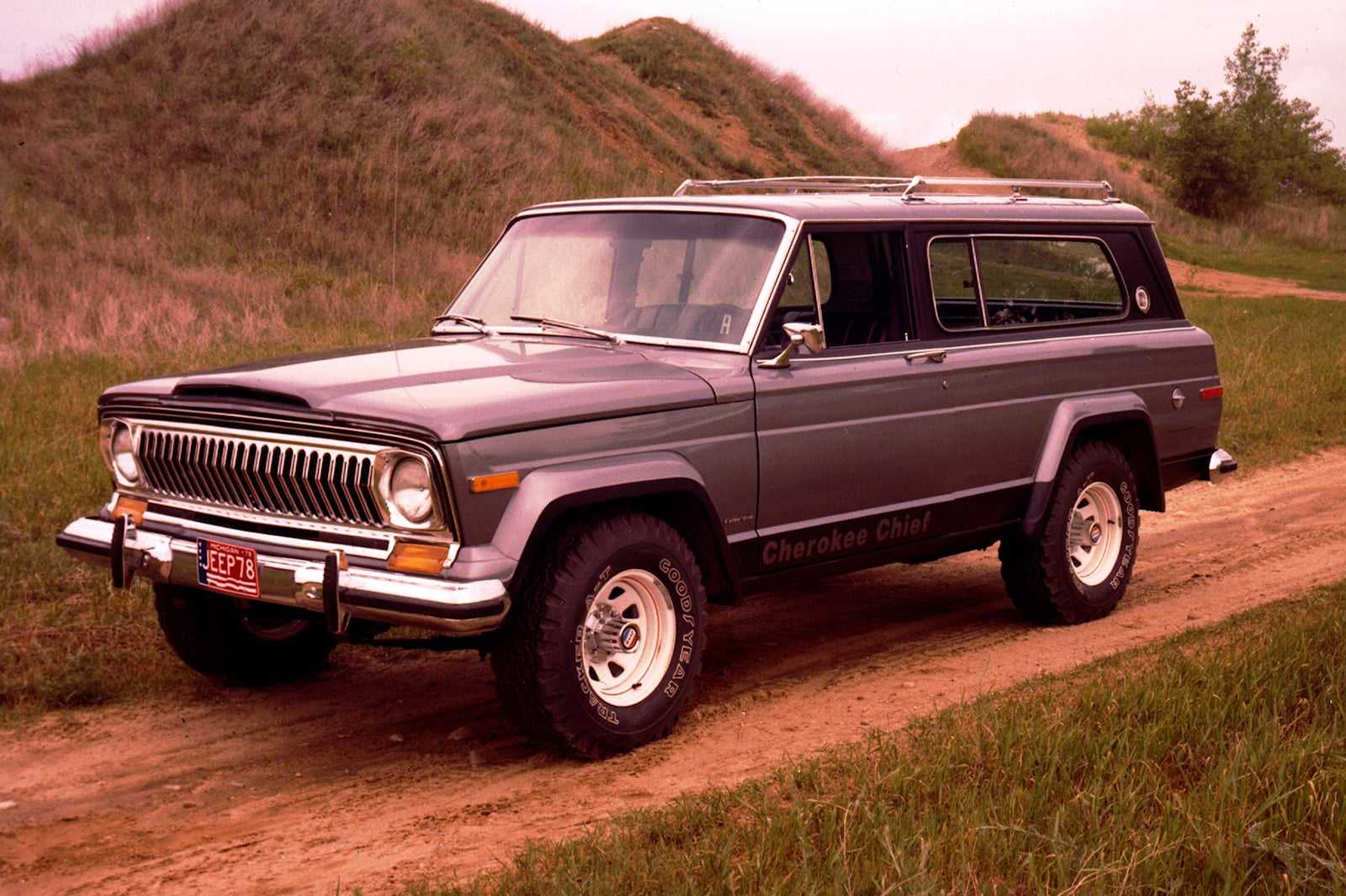 Характеристики jeep cherokee 4.0i 5дв. (c 1991 г. – 1997 г.)