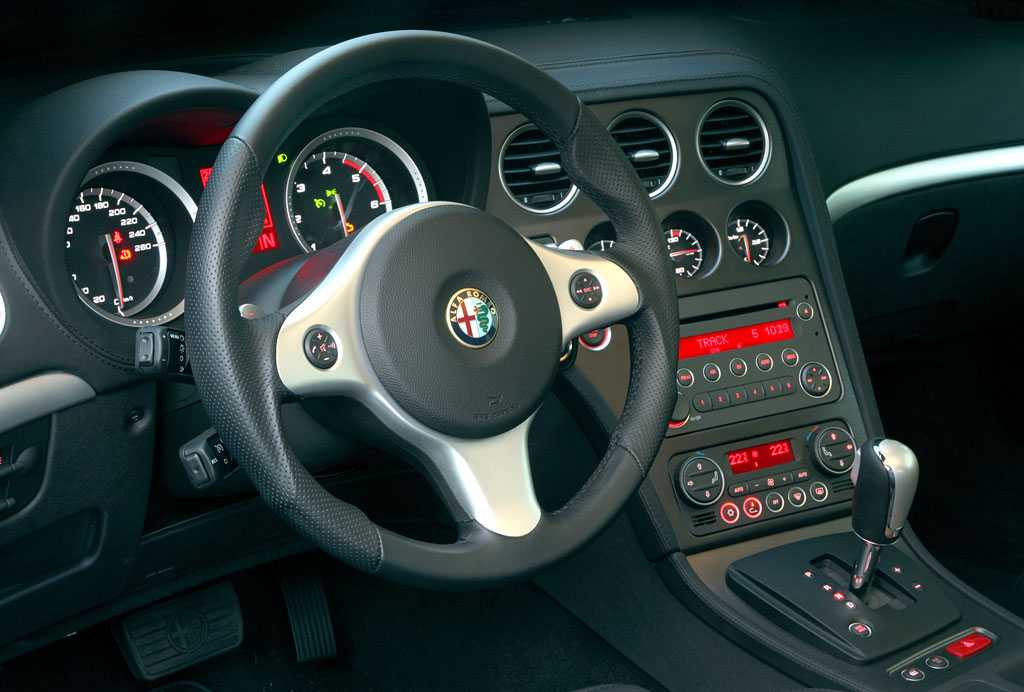 Обзор автомобиля alfa romeo brera. интерьер, экстерьер, тюнинг, характеристики. уникальные версии. модификации двигателей