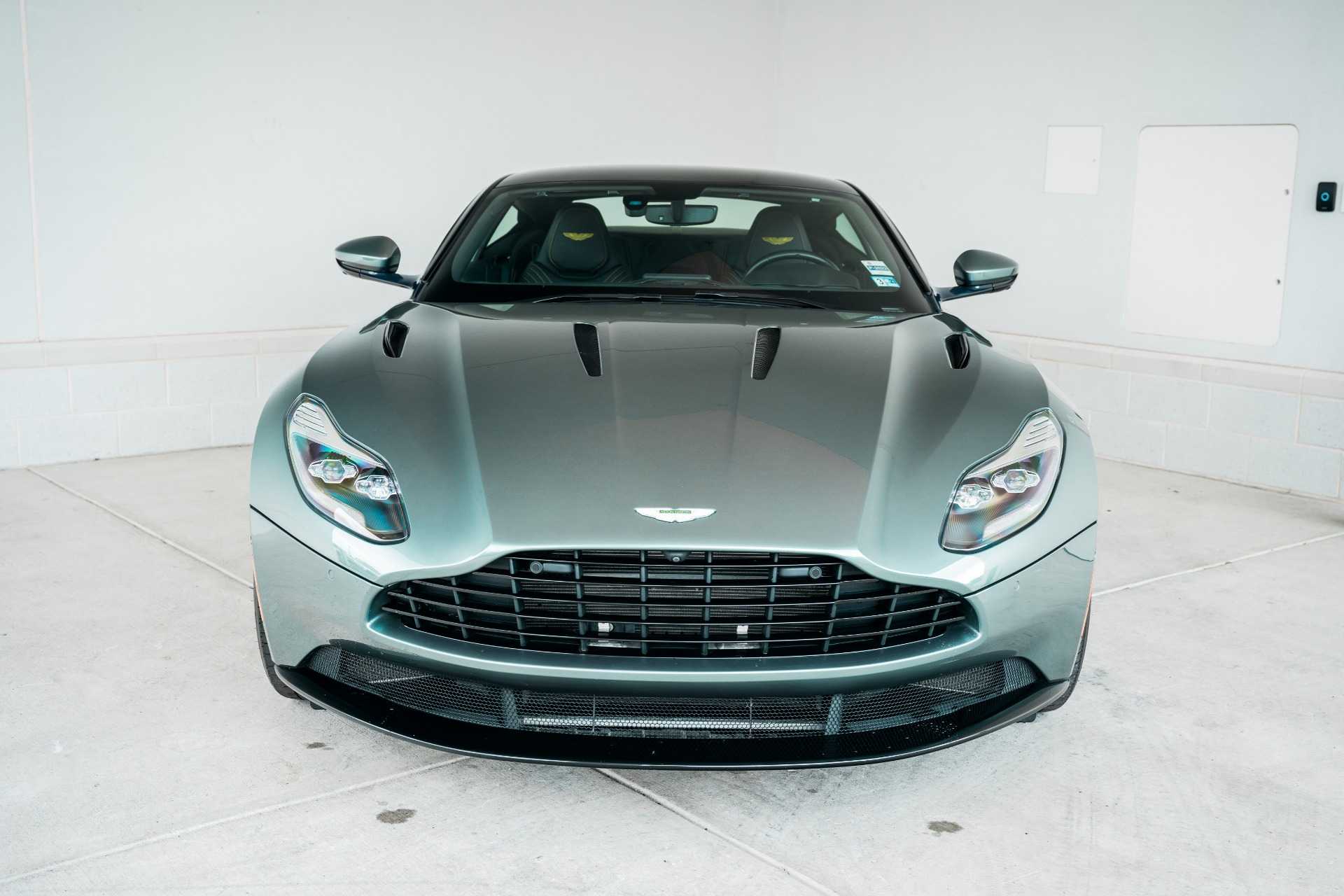 Aston martin db9