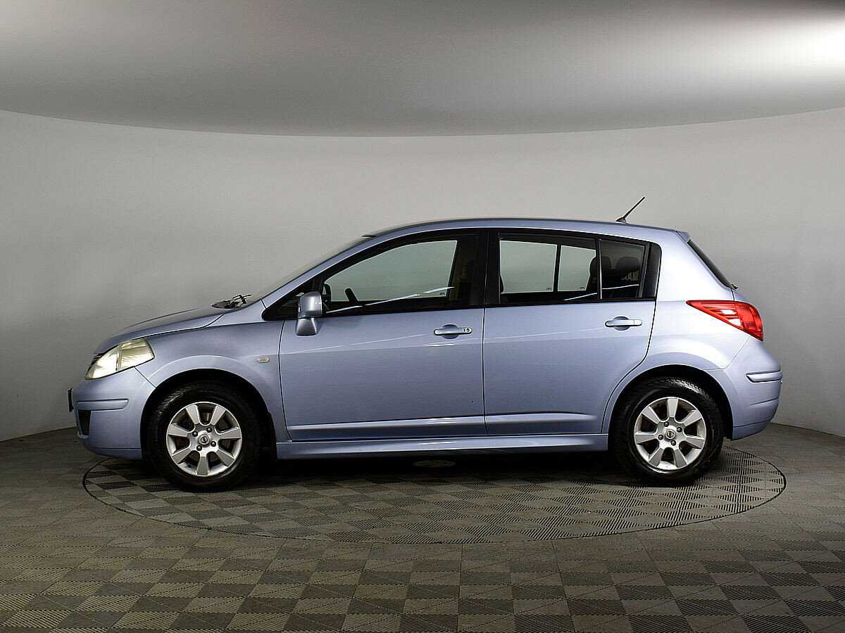 Nissan tiida: обзор и сравнение с моделями в наличии