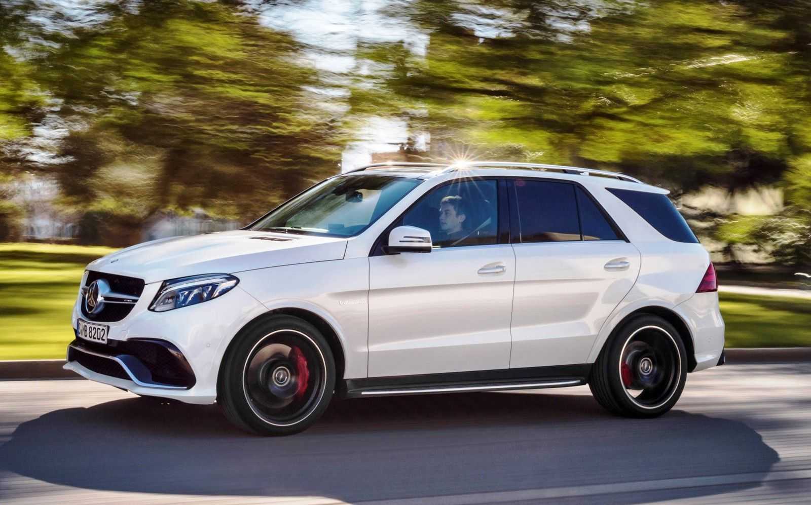 Mercedes ml63 amg (2012) review | car magazine