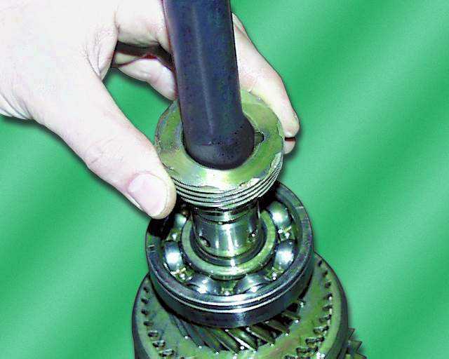 Снятие и установка КПП ГАЗ-3110
