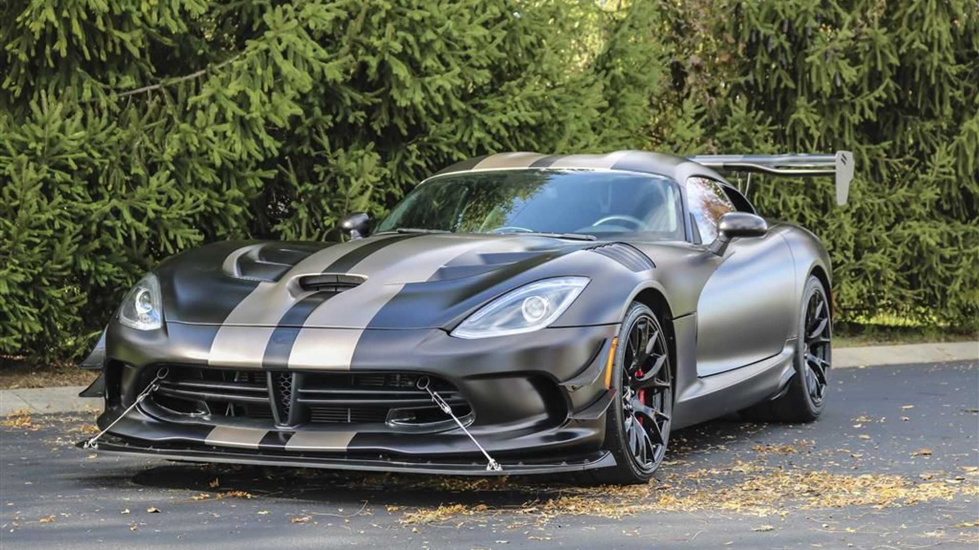 Why we want a dodge viper in 2021