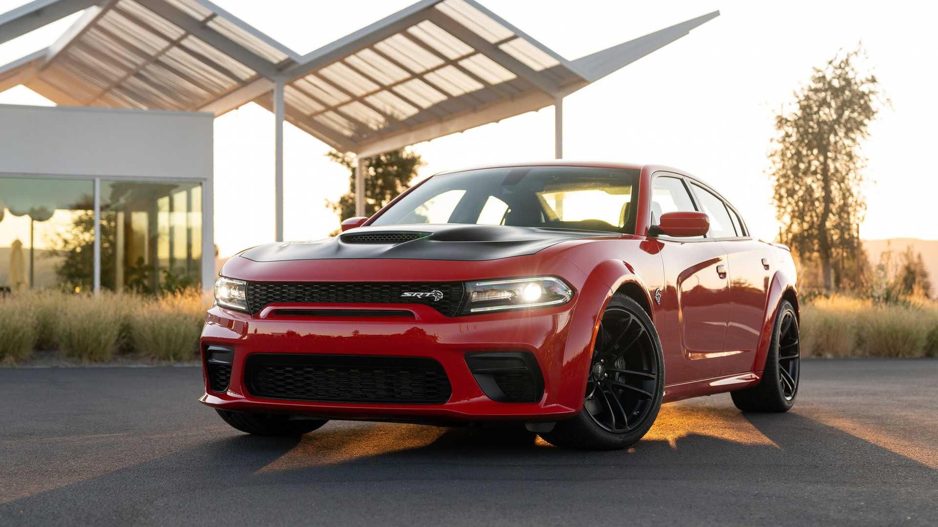 Обзор dodge charger redeye 2021 года: v8 с наддувом мощностью 797 лошадиных сил