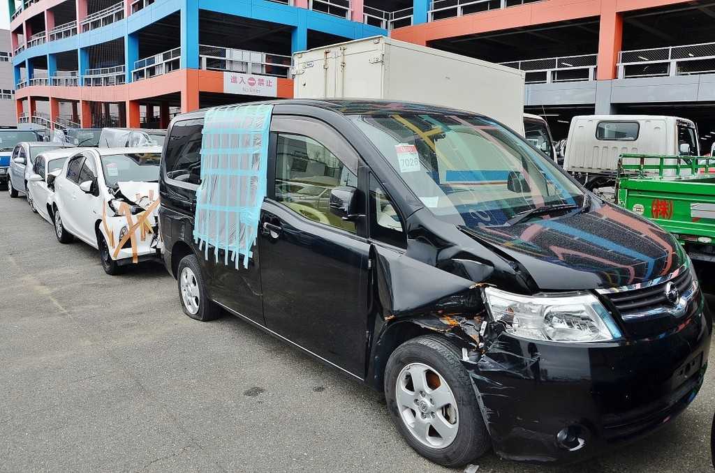 Toyota vitz или toyota yaris что лучше?