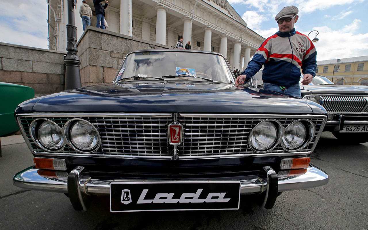 Lada (ваз) 2103: поколения, кузова по годам, история модели и года выпуска, рестайлинг, характеристики, габариты, фото - carsweek