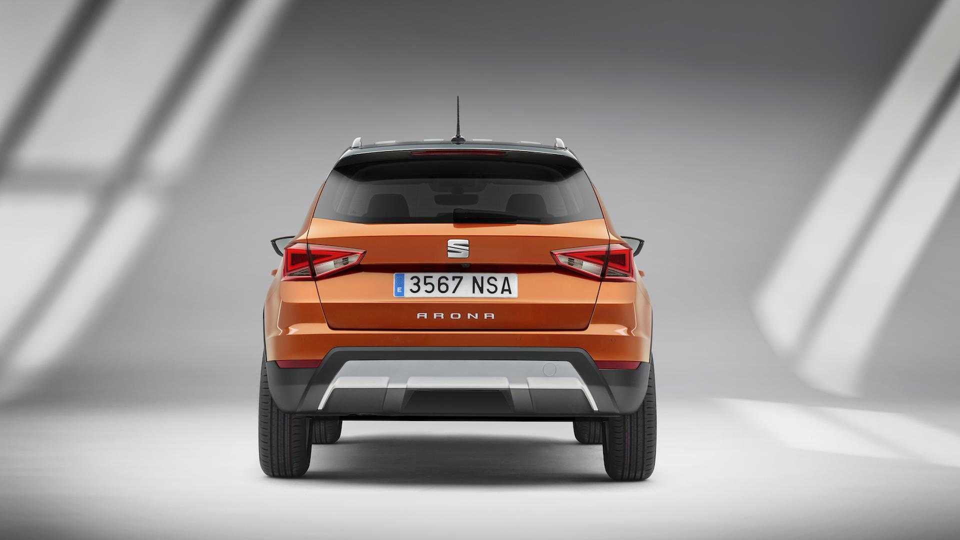 Seat представил компактный кроссовер arona