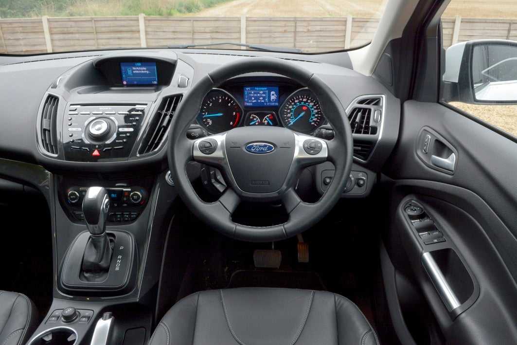 Технические характеристики ford kuga 2015-2016 года. отзывы владельцев | intehno-d.ru - портал про автомобили и мотоциклы