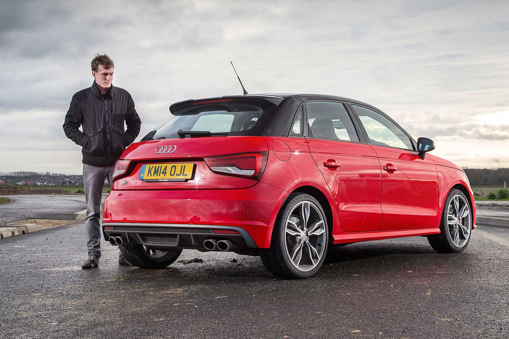Audi рассекретила новый a1 sportback