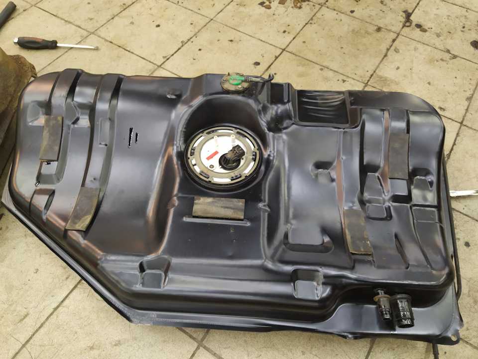 Какой объем бака у chevrolet lacetti?