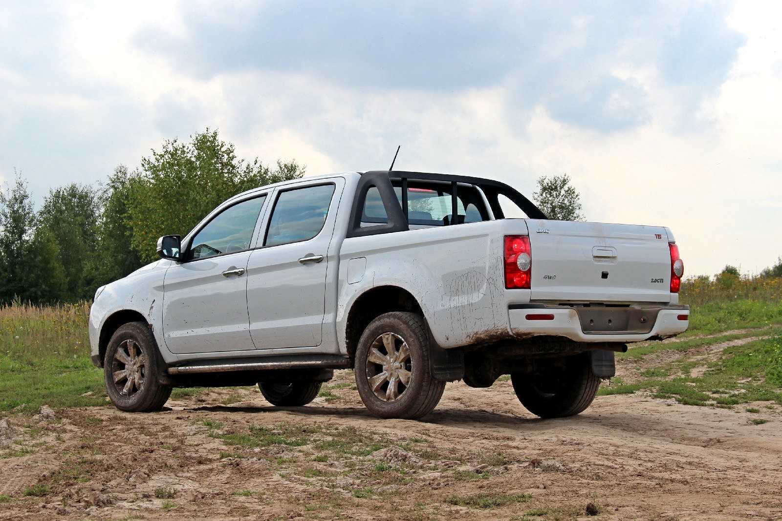 Faw jiefang ca1040k3re3-2 — бортовой грузовик китайского производства
