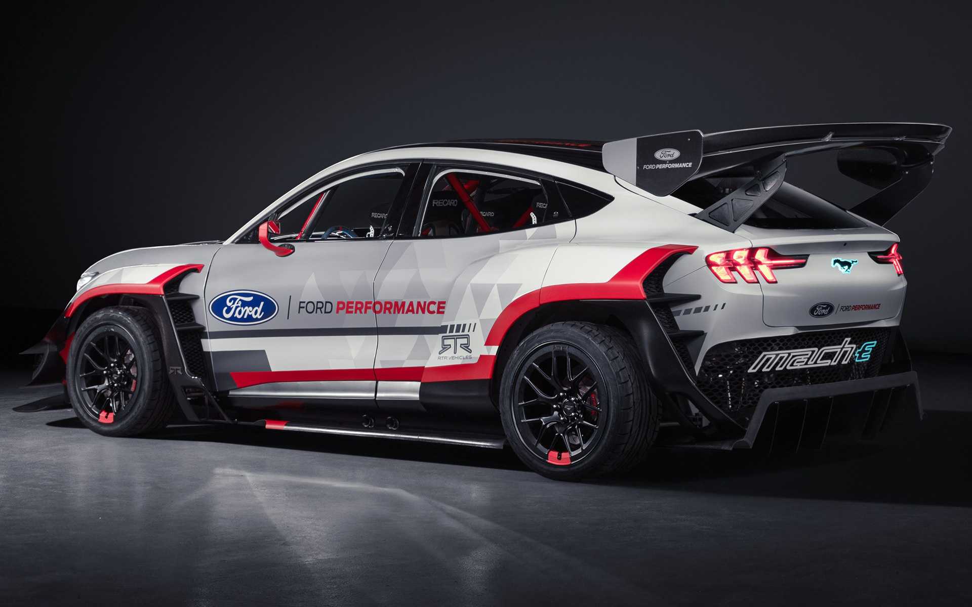 Ford mustang реальные отзывы о расходе топлива: бензина на механике и автомате