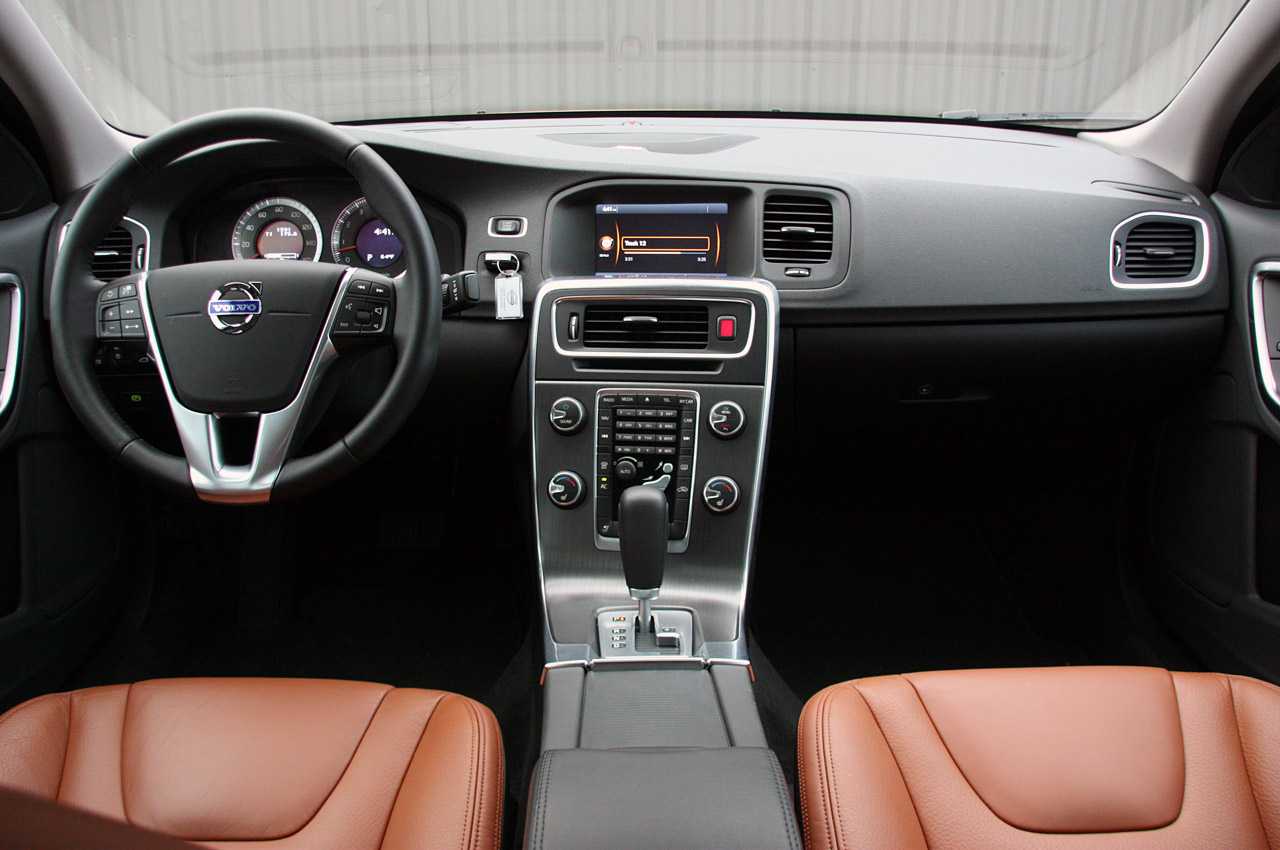 Технические характеристики volvo s60 2013-2017 summum 2.5 at 249 л.c.