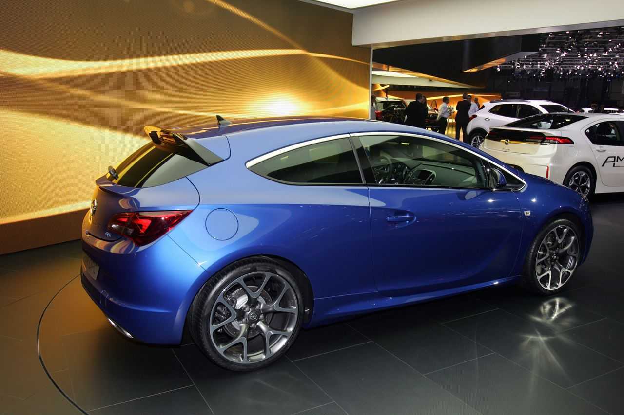 Opel astra j 2015-2016 рестайлинг, обзор, технические характеристики
opel astra j 2015-2016 рестайлинг, обзор, технические характеристики